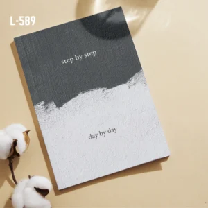 Step by step day by day Notebook L-589